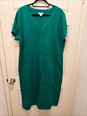 Liz Claiborne Emerald Green Button-Front V-Neck Midi Dress